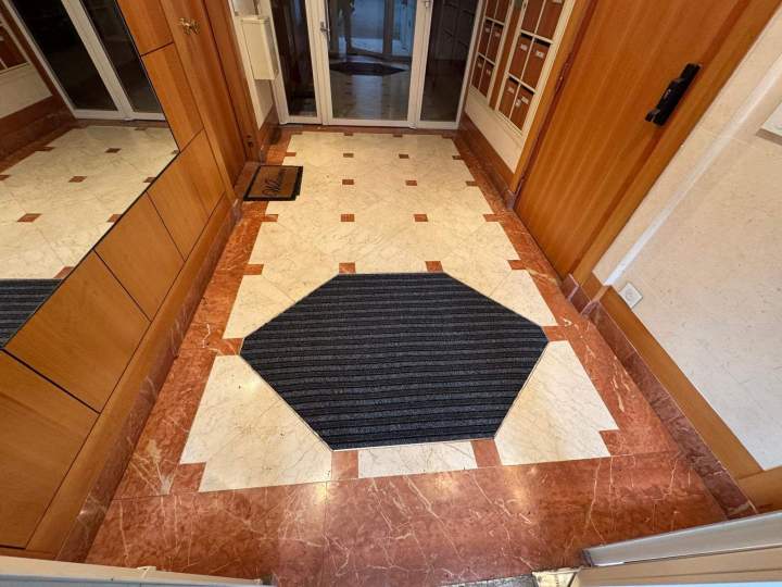 Rénovation du hall de la résidence